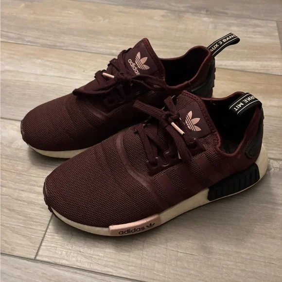Adidas Burgundy Sneakers Women’s 8.5 - Picture 2 of 6